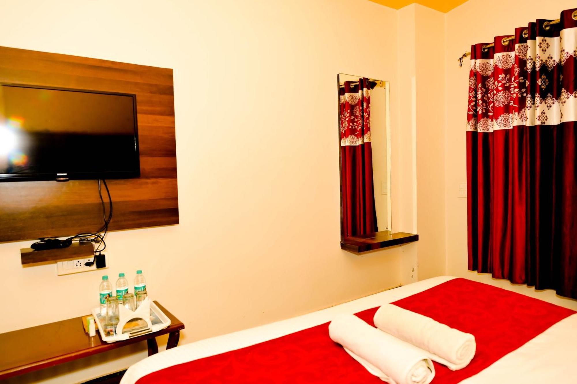 Townhouse Mk Hotel Chikmagalūr Kültér fotó