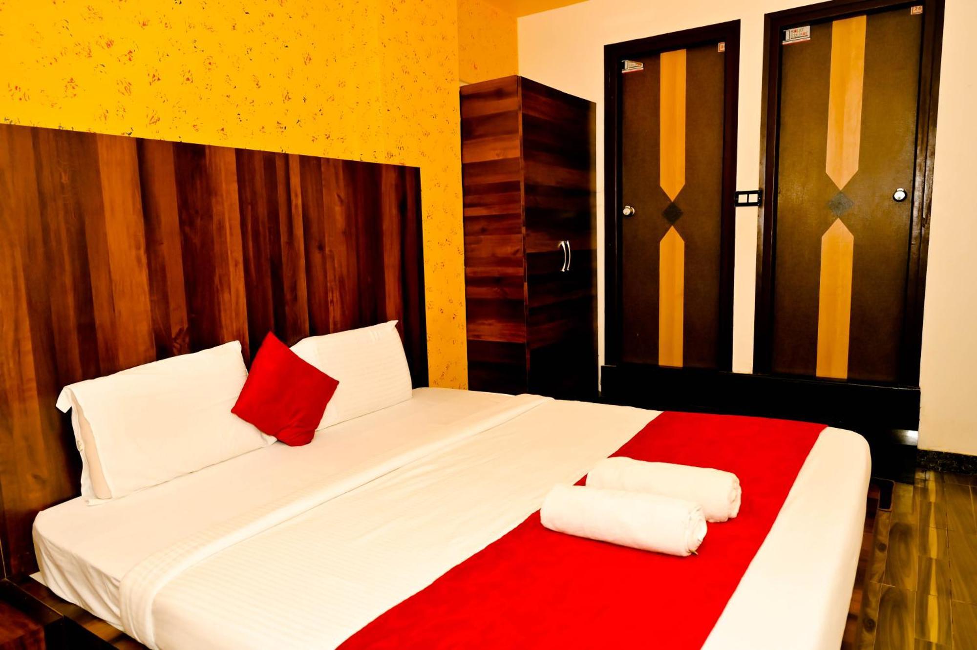 Townhouse Mk Hotel Chikmagalūr Kültér fotó