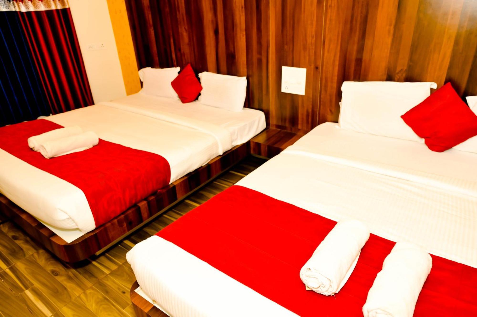 Townhouse Mk Hotel Chikmagalūr Kültér fotó