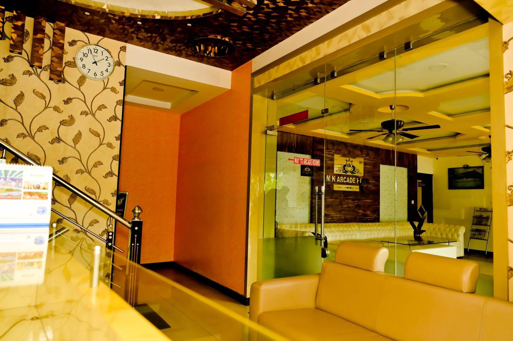 Townhouse Mk Hotel Chikmagalūr Kültér fotó