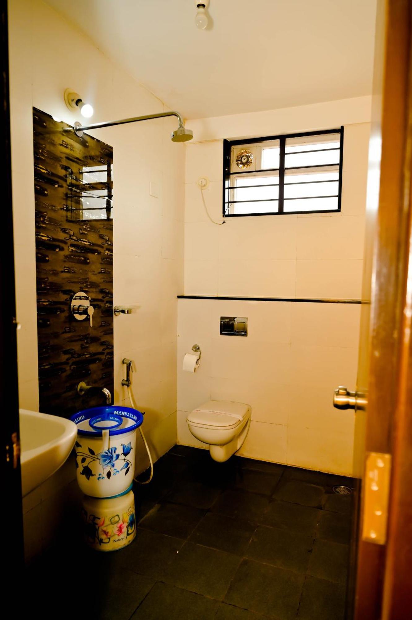 Townhouse Mk Hotel Chikmagalūr Kültér fotó