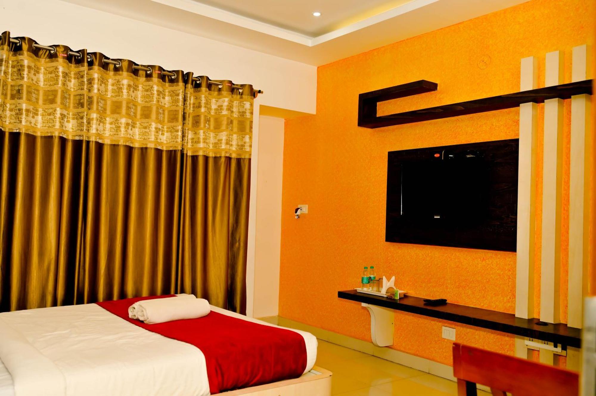 Townhouse Mk Hotel Chikmagalūr Kültér fotó