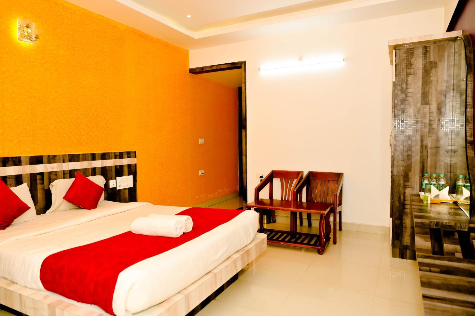 Townhouse Mk Hotel Chikmagalūr Kültér fotó