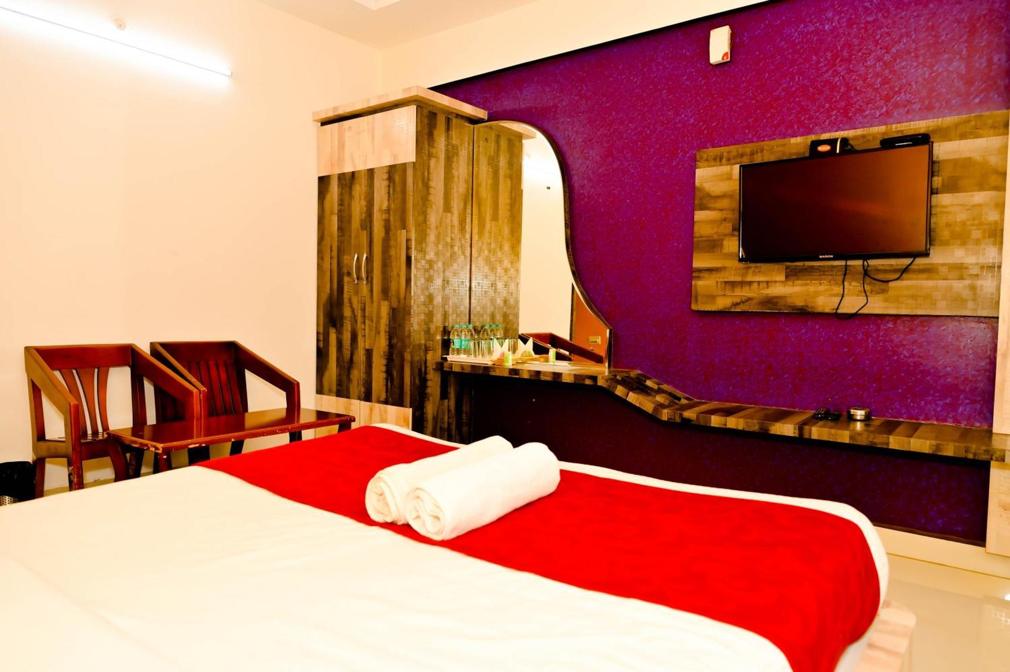 Townhouse Mk Hotel Chikmagalūr Kültér fotó